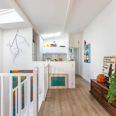 Le Contemporain - Terrace & Near Montmartre *