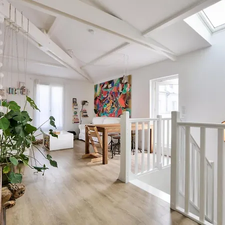 Le Contemporain - Terrace & Near Montmartre Apartment